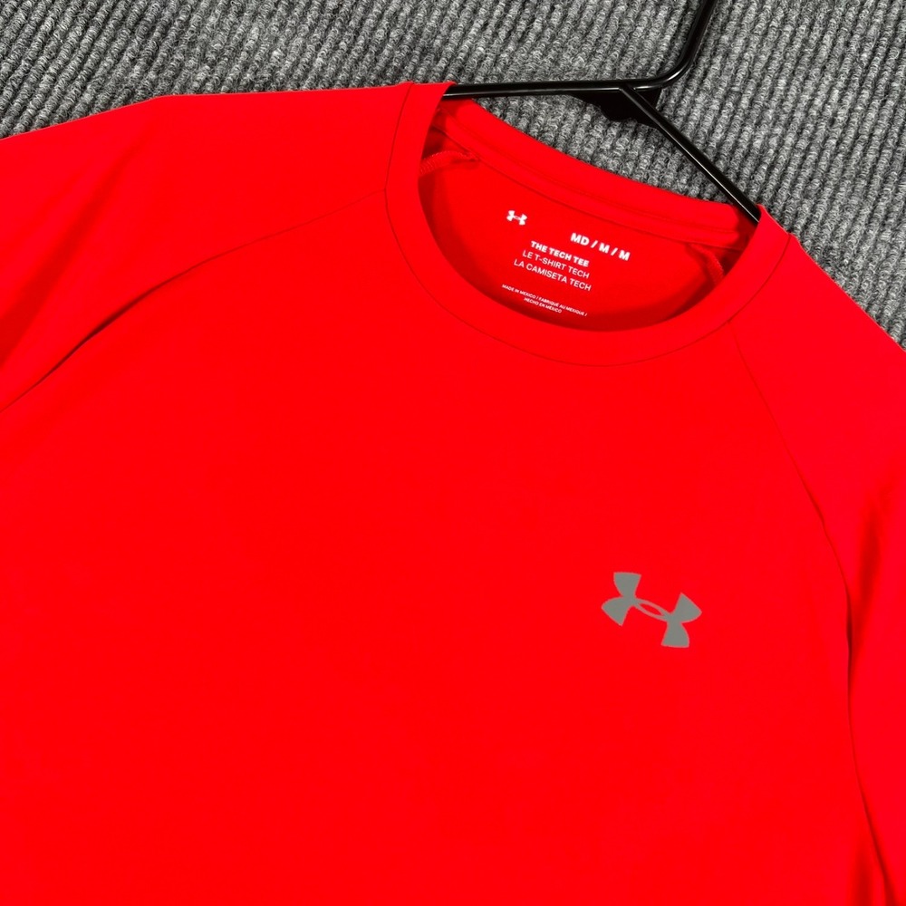 Under Armour Tech Tee Shirt Mens Medium Red Short Sleeve Workout Active Casual